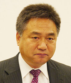 やまや会長の山内英靖 出典:日本食糧新聞社