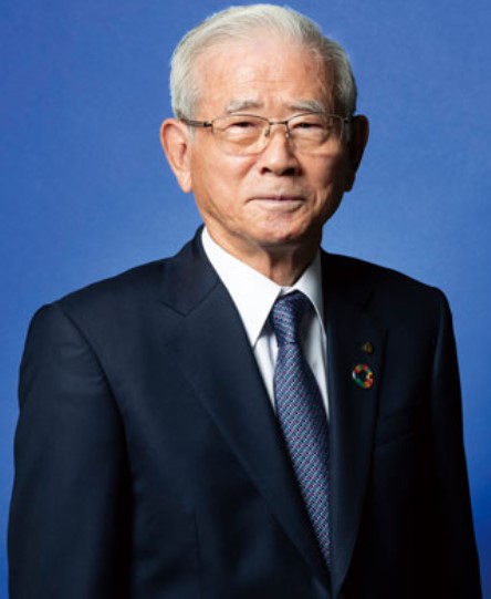 ヤマダホールディングスの社長画像