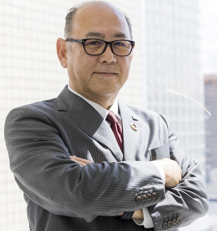 西川ゴム工業の社長画像