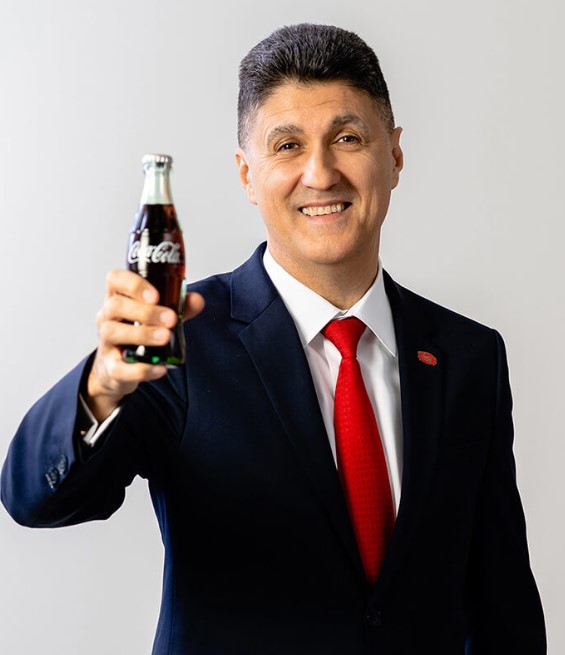 コカ・コーラボトラーズジャパンの社長画像