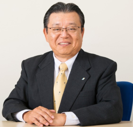 アイナボホールディングスの社長画像