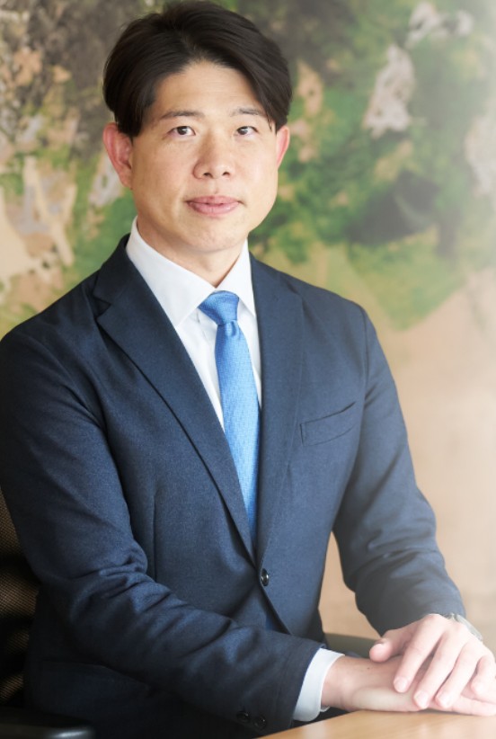 ビーアンドピーの社長画像